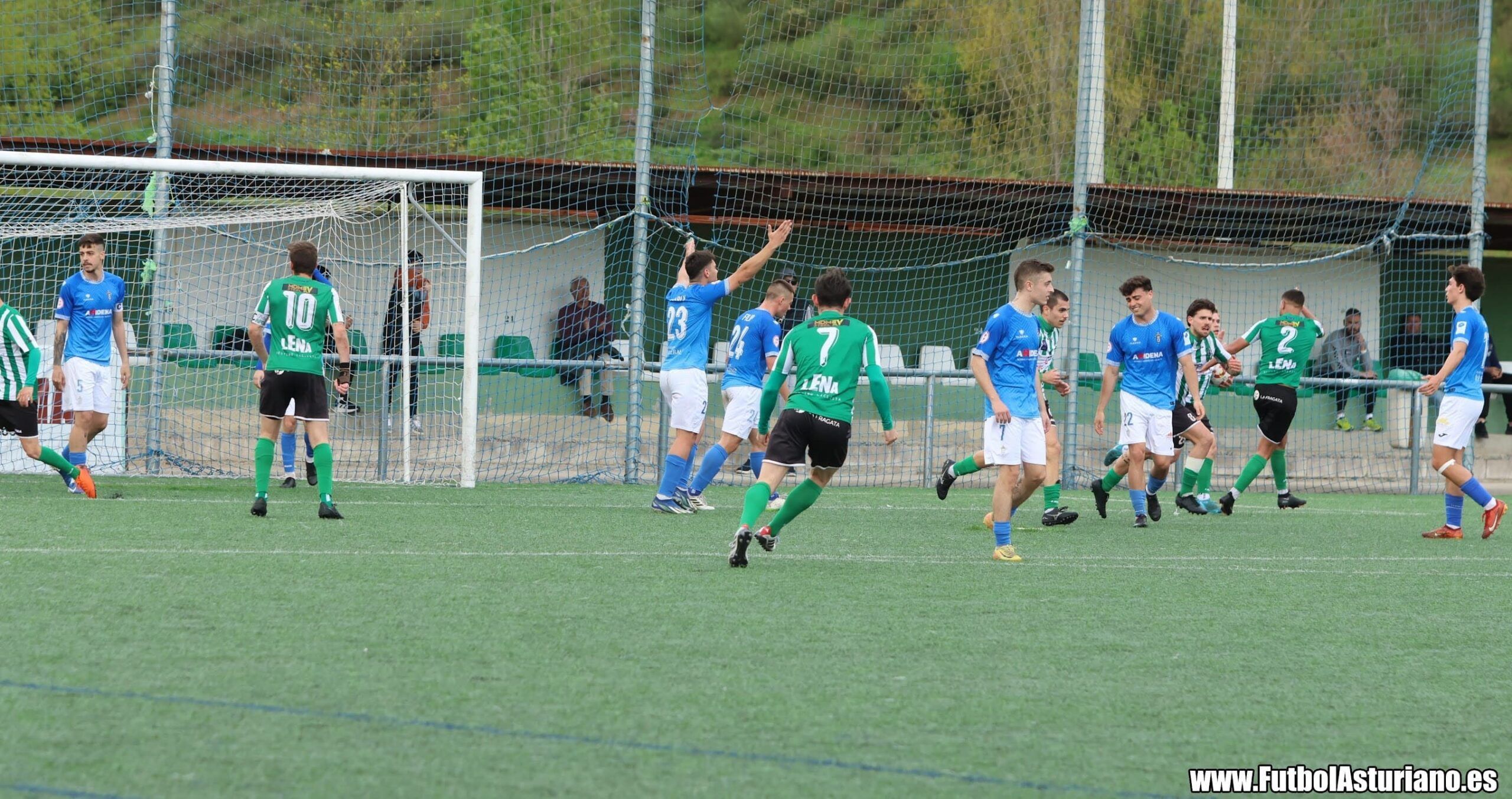 EL LENENSE PROINASTUR NO SUPO DAR LA MEDIDA EN UN DÍA CLAVE (1-1)